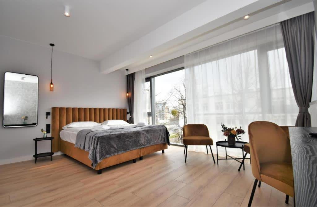 Deluxe Double with City View